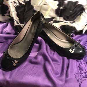 “Life Stride” Black Wedges